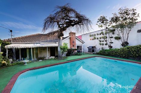 82 Valley Pde, Glen Iris, VIC 3146