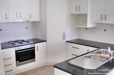 Property photo of 2/60 Yarrawah Crescent Bourkelands NSW 2650