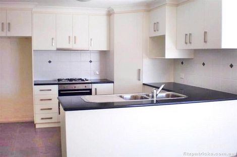 Property photo of 2/60 Yarrawah Crescent Bourkelands NSW 2650