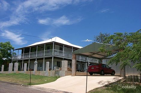 4 Richards St, North Ipswich, QLD 4305