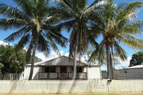 Property photo of 1587 Riverway Drive Kelso QLD 4815