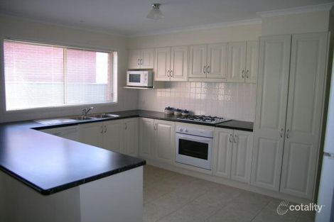 Property photo of 3 Brentwood Drive Strathfieldsaye VIC 3551