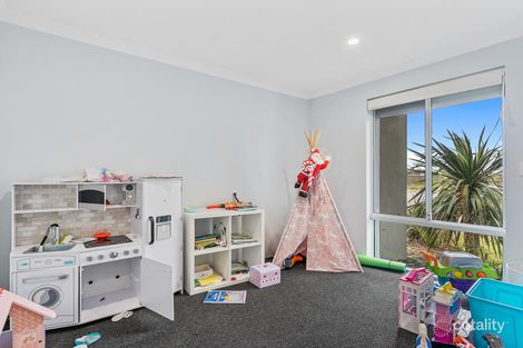 125 Strinesdale Bvd, Aveley, WA 6069