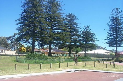 1 Dardanup Grn, Gwelup, WA 6018