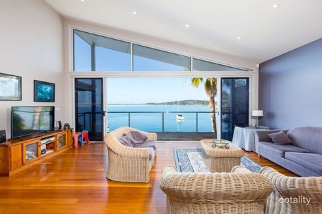 Property photo of 31 Alexander Parade Arcadia Vale NSW 2283