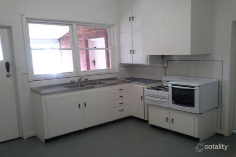 58 Holmfirth St, Menora, WA 6050