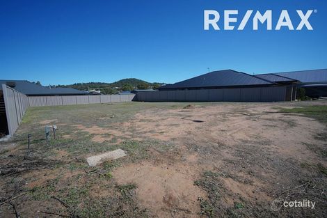Property photo of 3 Flack Crescent Boorooma NSW 2650