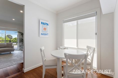 Property photo of 247 Princes Way Drouin VIC 3818