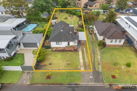 Property photo of 2 Moona Road Kirrawee NSW 2232