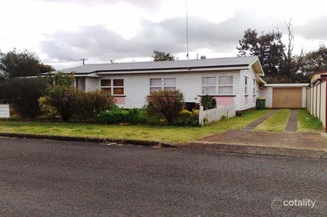 1 Welcombe Ave, Rockville, QLD 4350