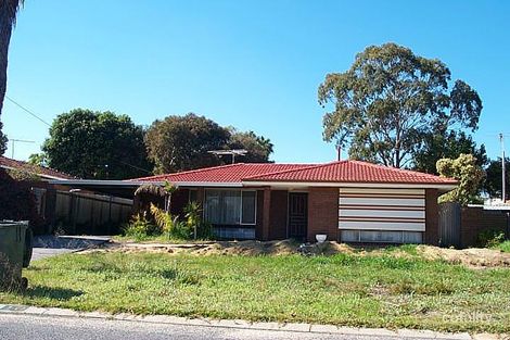 Property photo of 10 Bredhurst Road Marangaroo WA 6064