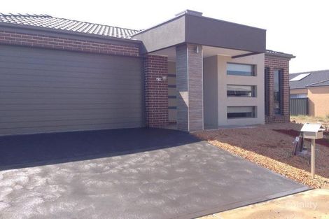 110 Moor Park Dr, Craigieburn, VIC 3064