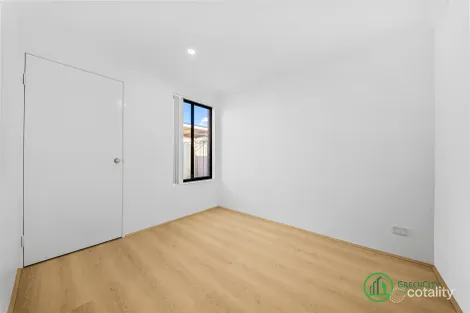 Property photo of 2/26 Bickley Road Cannington WA 6107