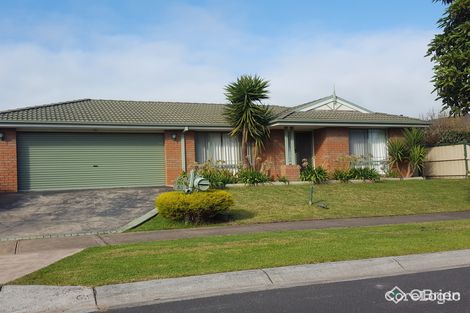 Property photo of 53 Spring Circuit Pakenham VIC 3810