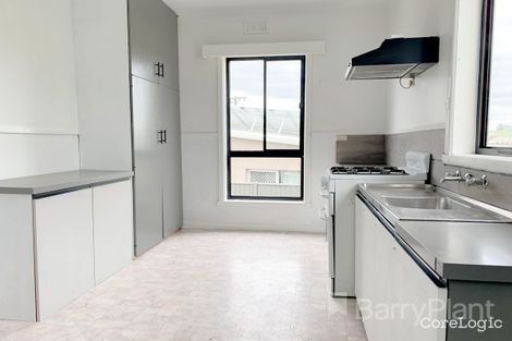 Property photo of 7 Lovenear Grove Ballarat East VIC 3350