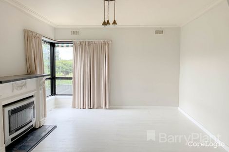 Property photo of 7 Lovenear Grove Ballarat East VIC 3350