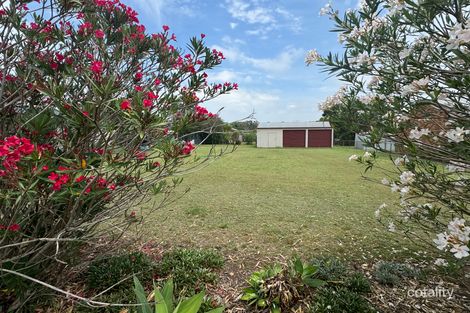 25 Bunker Ave, Nanango, QLD 4615