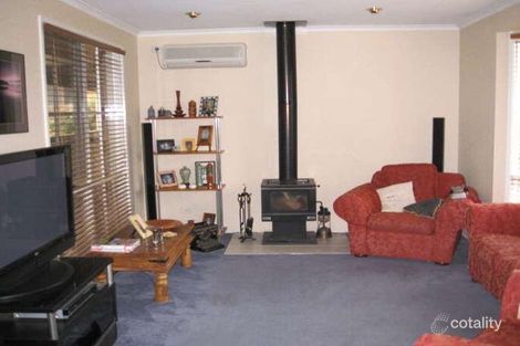 Property photo of 13 Nabilla Court Pakenham VIC 3810