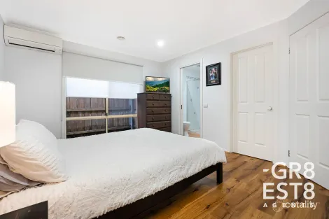Property photo of 13 Bookham Way Cranbourne West VIC 3977