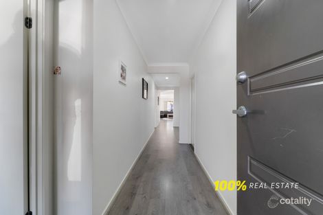Property photo of 10 Taylan Street Craigieburn VIC 3064