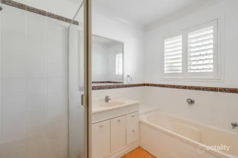 Property photo of 25 Michael Street Westbrook QLD 4350