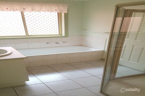 Property photo of 2/15 Craigielea Avenue St Albans VIC 3021