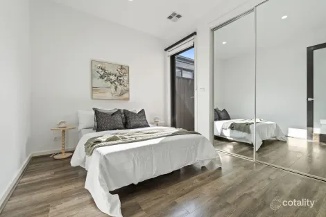 Property photo of 59 Gossia Avenue Craigieburn VIC 3064