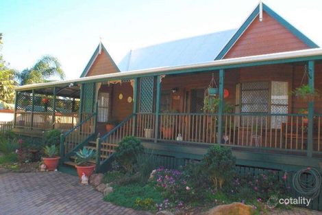 34 Earls Ct, Point Vernon, QLD 4655