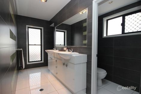 Property photo of 3 Spey Close Deebing Heights QLD 4306