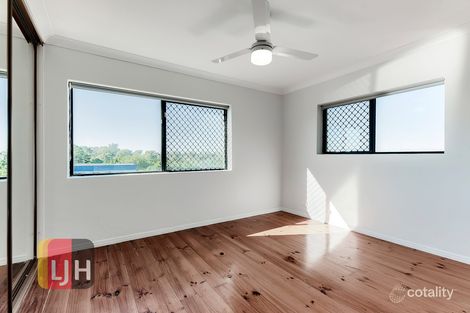 Property photo of 4/61 Sixth Avenue Kedron QLD 4031