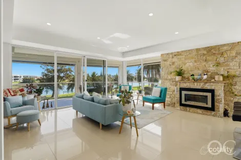 2/24 Adelphi Tce, Glenelg North, SA 5045