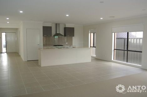Property photo of 26 Thorngrove Street Truganina VIC 3029
