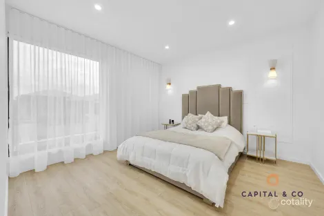 Property photo of 27 Salsola Road Mickleham VIC 3064