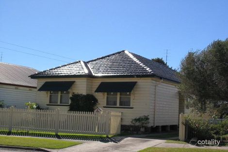 13 King St, Waratah West, NSW 2298