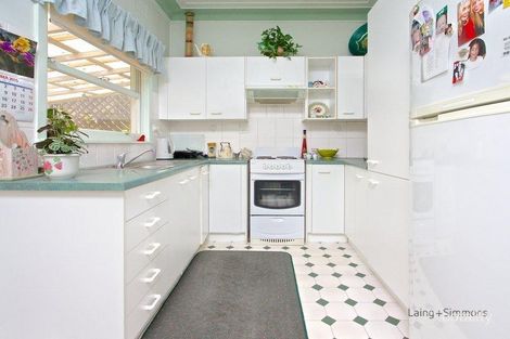 Property photo of 2 Calla Grove Pendle Hill NSW 2145