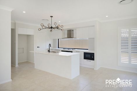Property photo of 33 Fleece Loop Oran Park NSW 2570