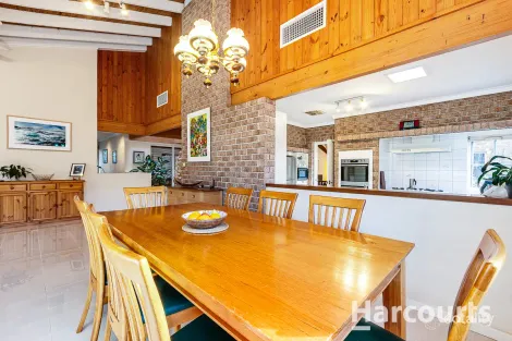 Property photo of 32 Windlass Avenue Ocean Reef WA 6027