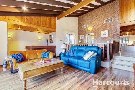 Property photo of 32 Windlass Avenue Ocean Reef WA 6027