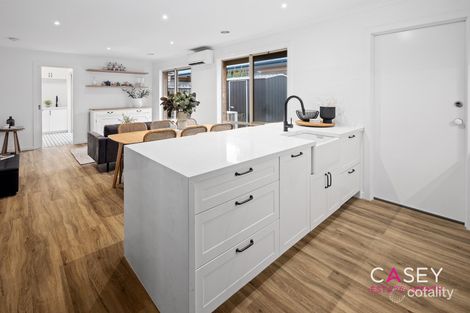 Property photo of 1/52 Bowen Street Cranbourne VIC 3977