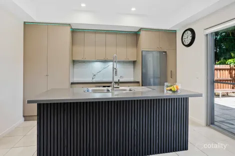 Property photo of 1/56 Albion Avenue Miami QLD 4220