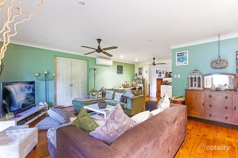 Property photo of 3 Rugby Close Wyoming NSW 2250
