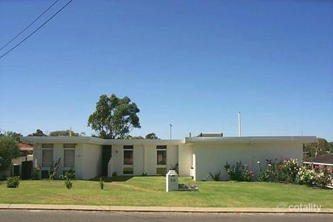 30 Mayflower Cres, Craigie, WA 6025