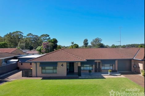 1/4 Woodward Pl, Tuncurry, NSW 2428