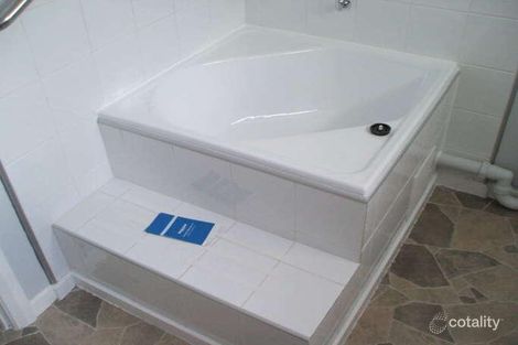 Property photo of 2/2 Warragul Avenue New Town TAS 7008