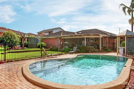 Property photo of 10 Oxford Drive Lake Haven NSW 2263