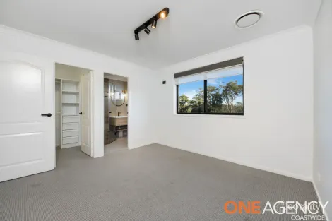 Property photo of 12 Bronzewing Drive Erina NSW 2250