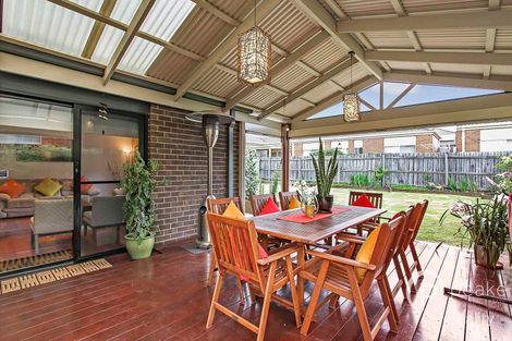 Property photo of 6 Dempster Way Berwick VIC 3806