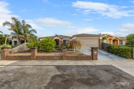 Property photo of 14 Mariner Close Cranbourne North VIC 3977