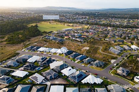 Property photo of 2/65 Comel Avenue Cameron Park NSW 2285