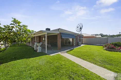 Property photo of 10 Trevor Drive Wangaratta VIC 3677